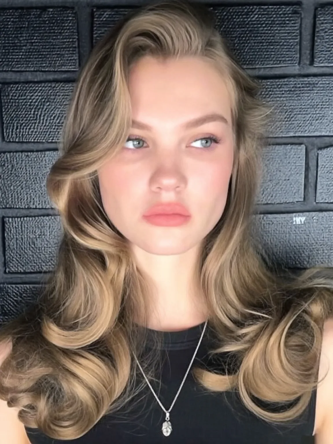 Vintage-Inspired Long Sandy Blonde Waves